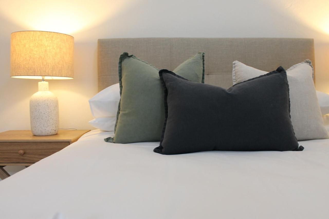 The Royal Hotel West Wyalong Εξωτερικό φωτογραφία