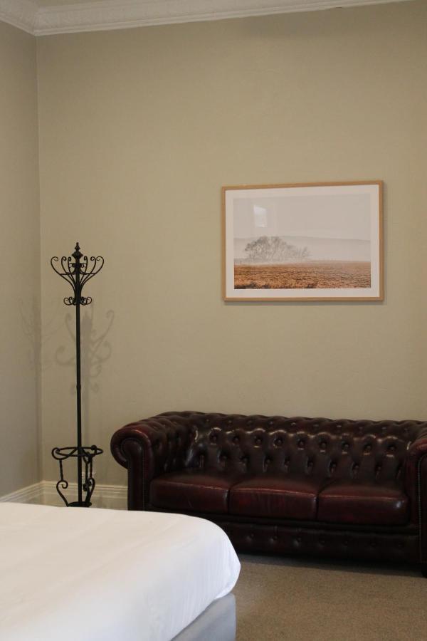 The Royal Hotel West Wyalong Εξωτερικό φωτογραφία