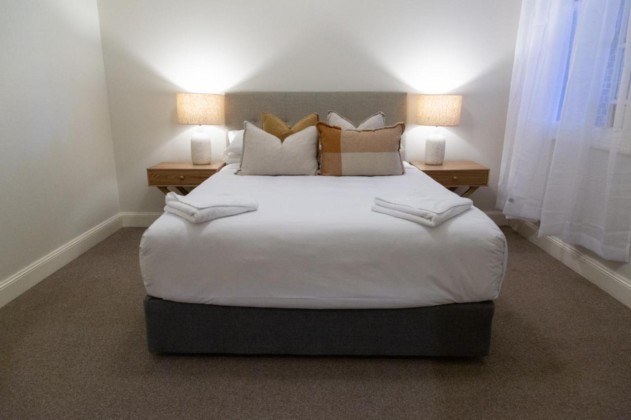 The Royal Hotel West Wyalong Εξωτερικό φωτογραφία