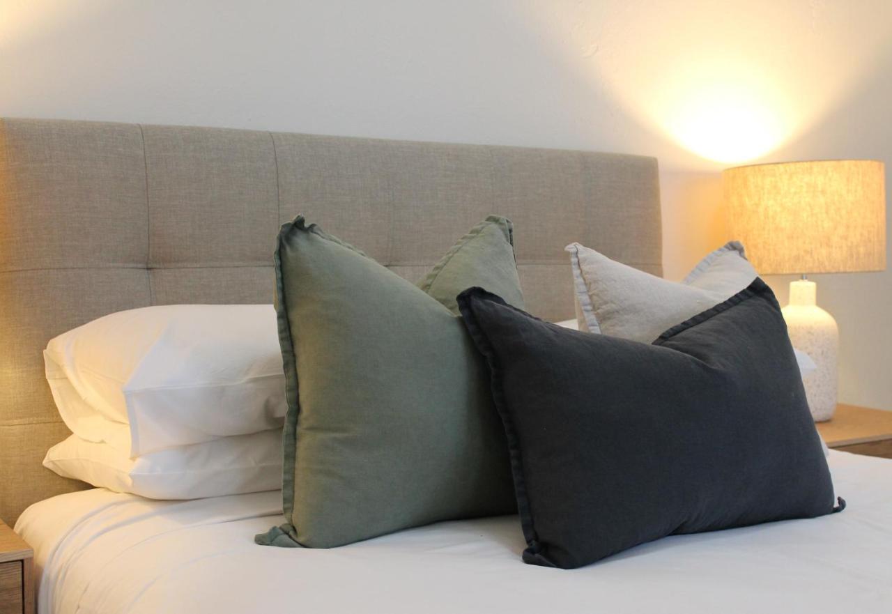 The Royal Hotel West Wyalong Εξωτερικό φωτογραφία