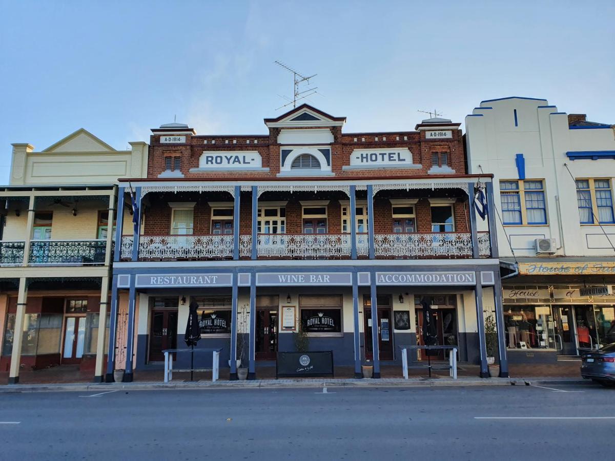 The Royal Hotel West Wyalong Εξωτερικό φωτογραφία